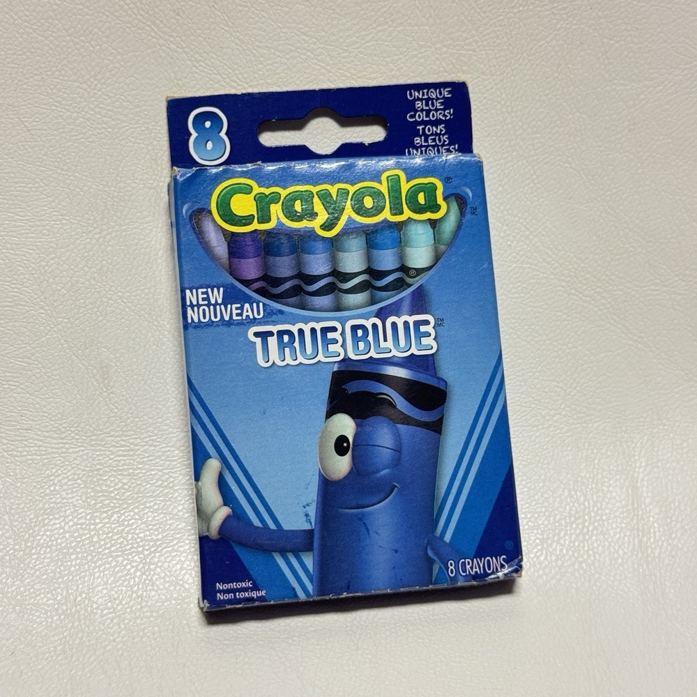 Crayola Crayon True Blue Color Pack 8 Unique Blue Colors 51-2153 2013 USA